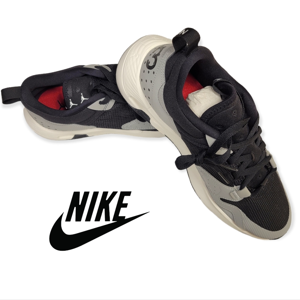 BNIB NIKE MEN'S JORDAN AIR CADENCE US 9